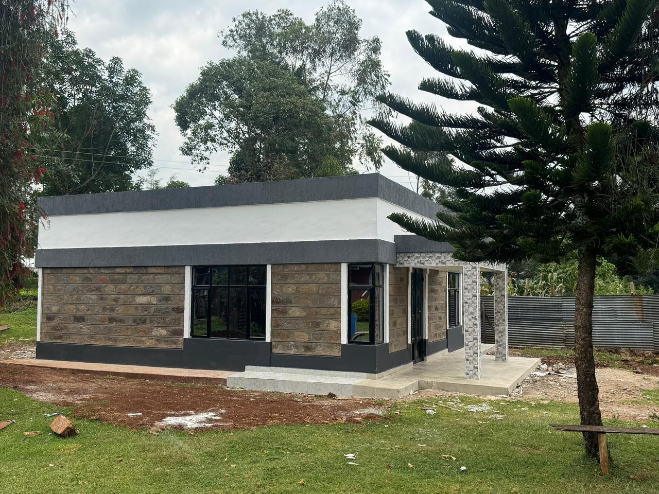 Modern Contemporary Residence